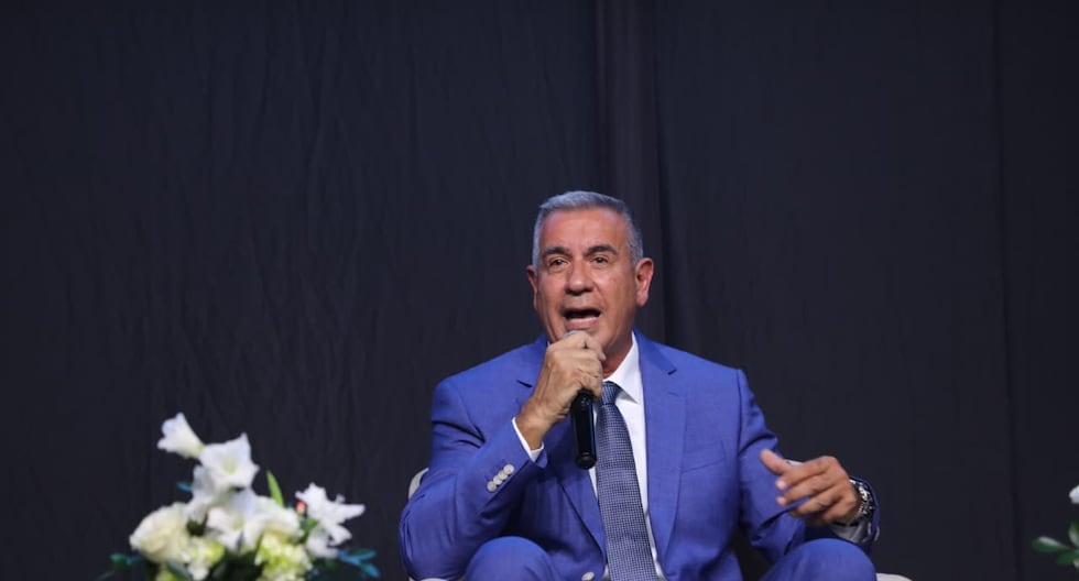 Wolfgang Grozo propone exonerar impuestos para formalizar negocios y mejorar Sunat