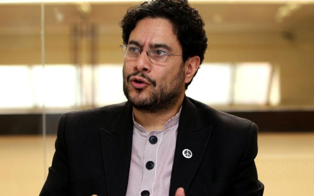 Iván Cepeda denuncia corrupción sistemática en gobiernos colombianos
