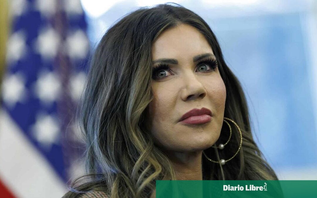 Kristi Noem visita República Dominicana en gira regional tras cambio en DHS