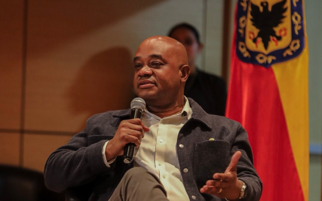 Luis Gilberto Murillo reafirma su apuesta por diplomacia paralela con viaje a Venezuela