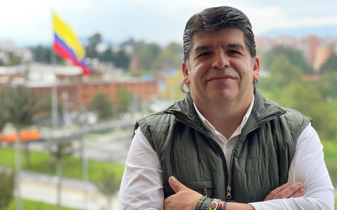 Nelson Alarcón asegura que diálogo con Cepeda está abierto, pero mantienen su programa político