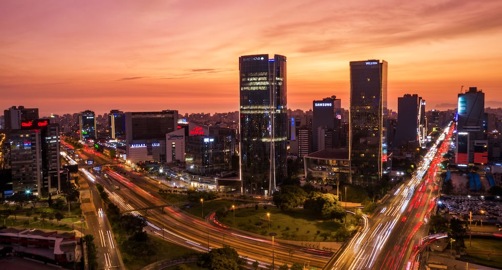 La responsabilidad política de las empresas peruanas: más allá del silencio