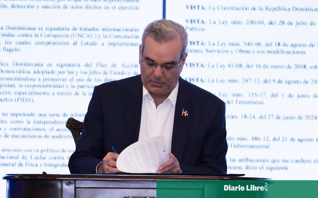 Presidente Abinader promulga ley que elimina candidaturas independientes