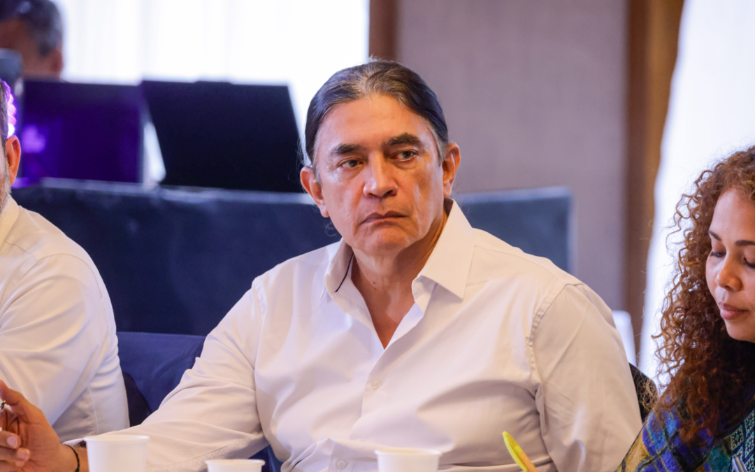 Gustavo Bolívar critica uso político del gesto de J Balvin en Pereira