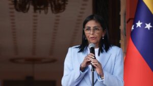 EE. UU. retira sanciones a Delcy Rodríguez tras asunción presidencial en Venezuela