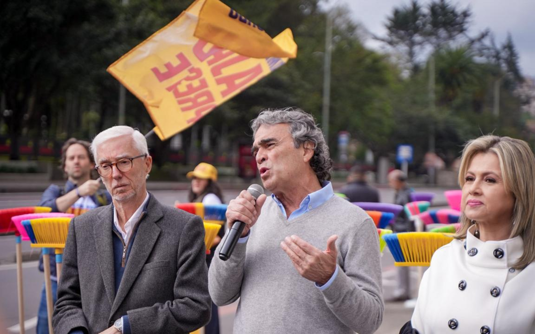 Sergio Fajardo impulsa lucha anticorrupción con decálogo de 10 medidas en su campaña