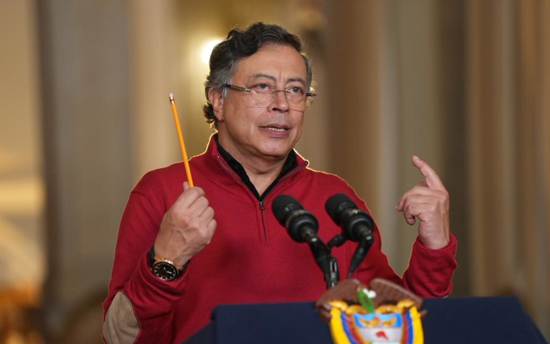 Presidente Petro anuncia subsidios y créditos tras alza de tasa de interés